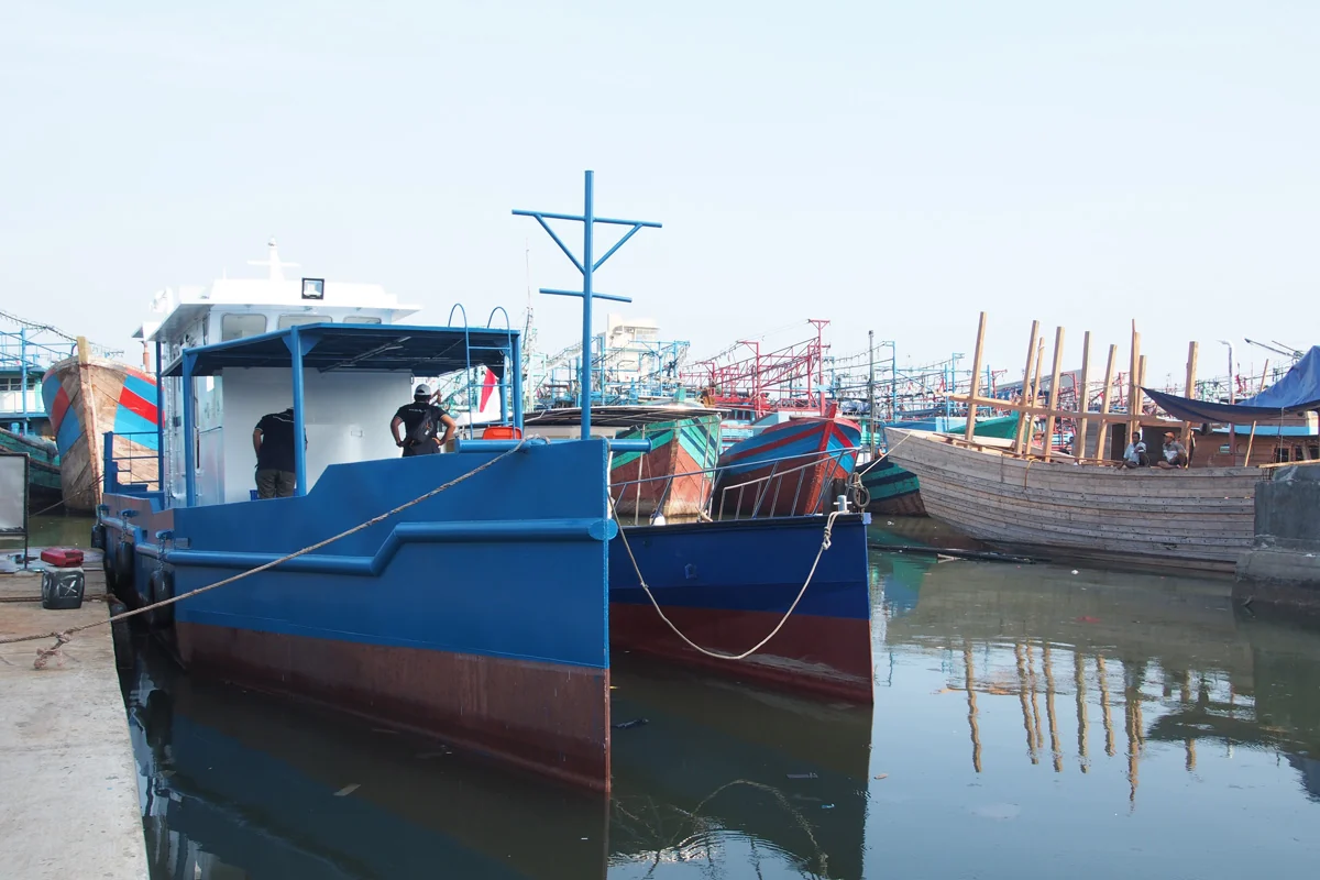 Kapal ikan baja dalam dokumentasi lapangan, Tual